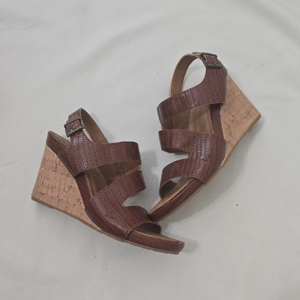 B.o.c. Brown Wedge Sandals 8